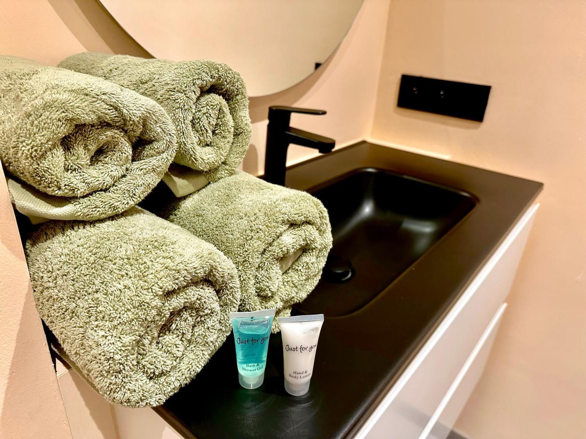 Studio By Aimee - 20M From The Beach & In City Centre! Ostenda Zewnętrze zdjęcie